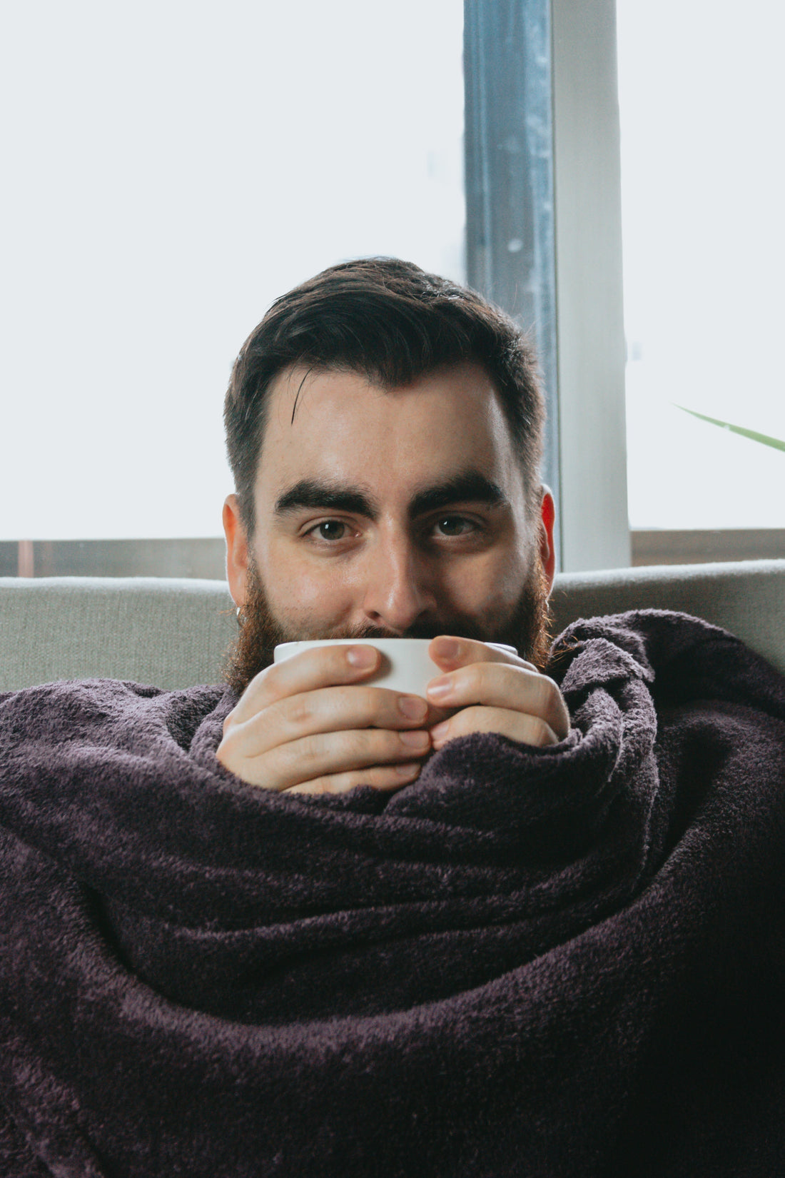 5 Simple Nighttime Habits to Improve Sleep Naturally (No Gadgets Needed)